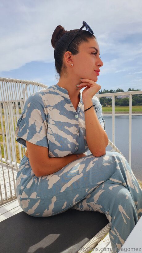 Albagomez hd star picture