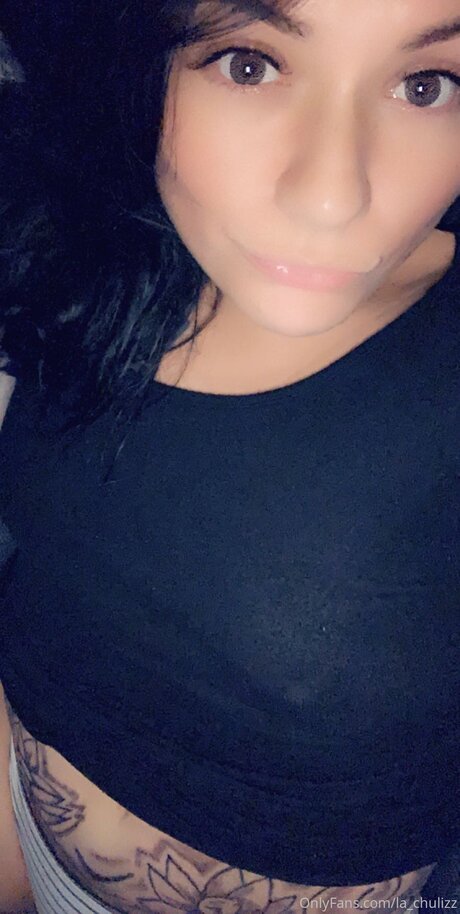 La Chulizz model nice photo