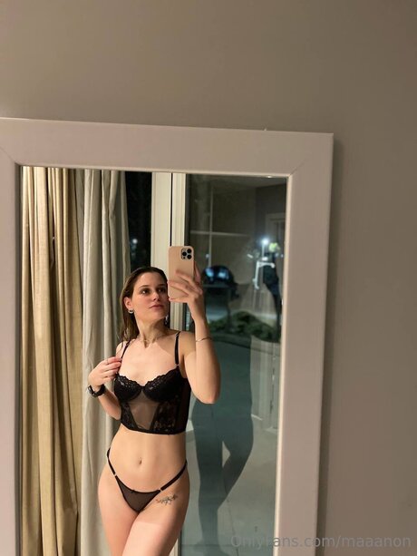 Maaanon top model img