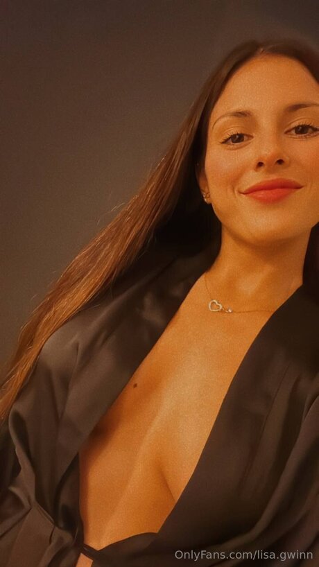 Notcontent star erotic photo