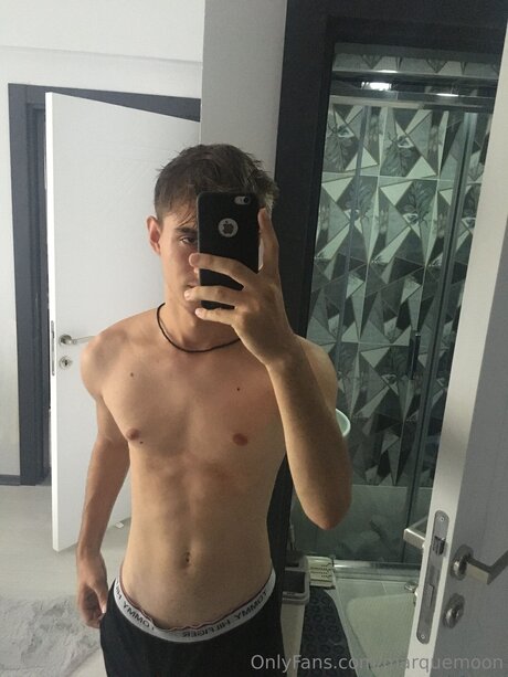 Marquemoon star high quality photo