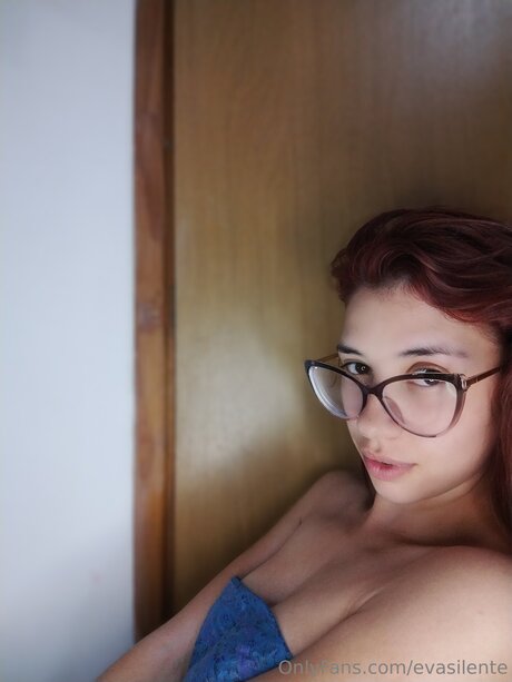 Evasilente art actress photo