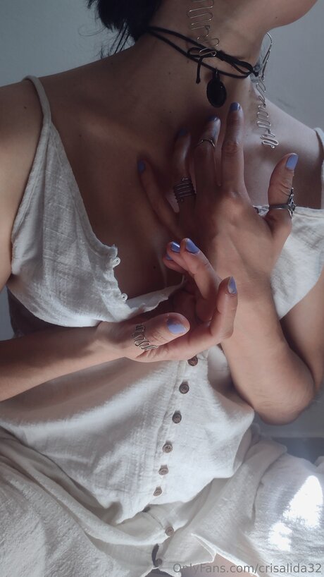 Crisalida32 sexy star image