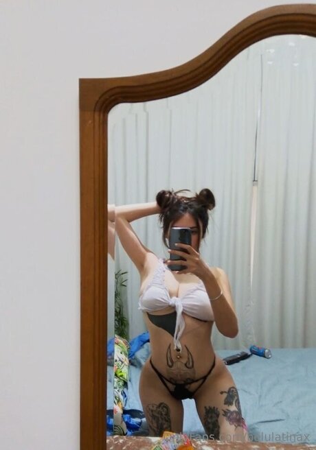 Belulatinax model adult picture