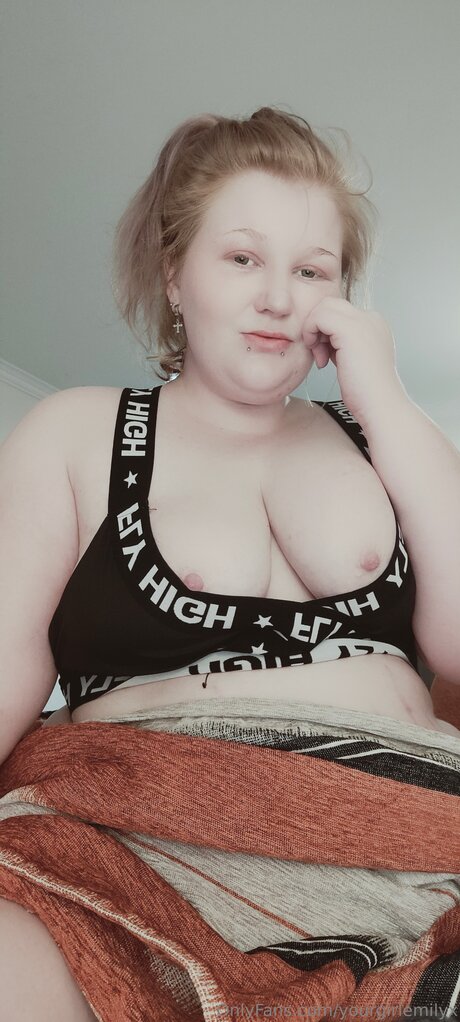 Yourgirlemilyx model adult pics