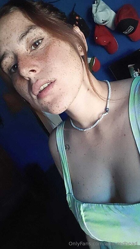 Aria Redhead star free galleries