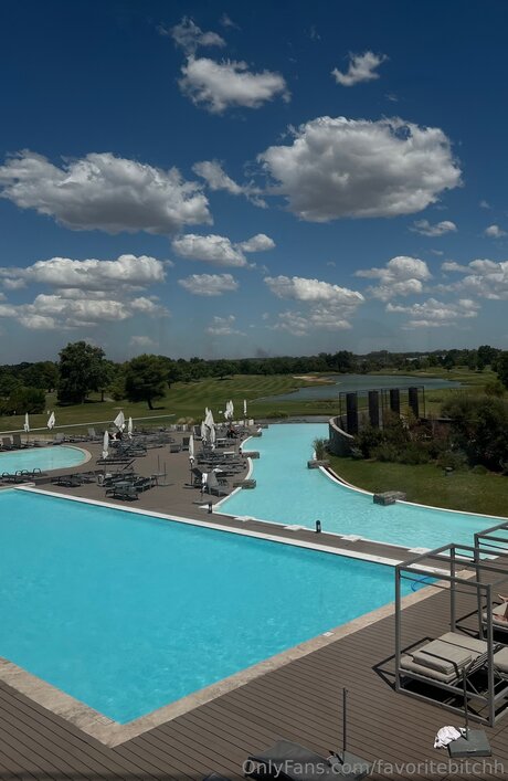 Foxylatin star porn pictures