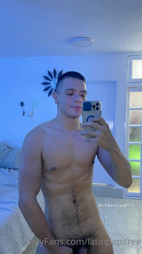 Latinpapifree beautiful model img