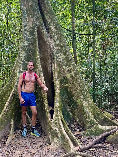 Simonsaysfree nude actress images