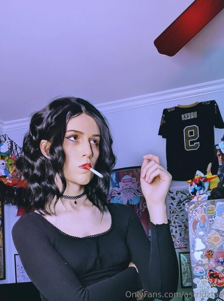 Astridztar model art picture