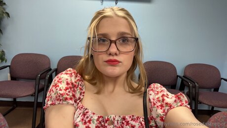 Rosedastripper sexy actress photo