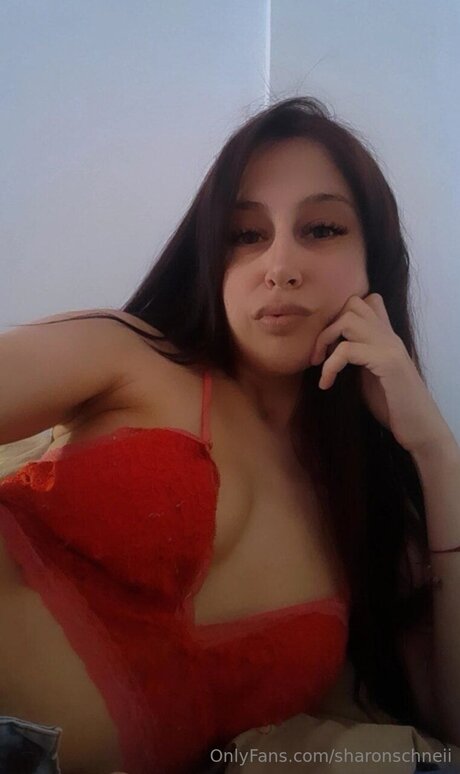 Sharonschneii nude star picture