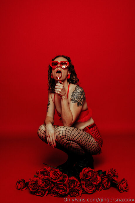 swimming pool onlyfans pornographic pictures