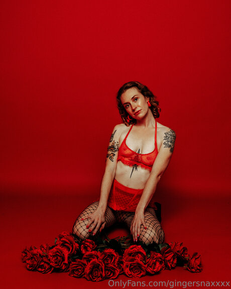 Gingersnaxxxx star naked photos