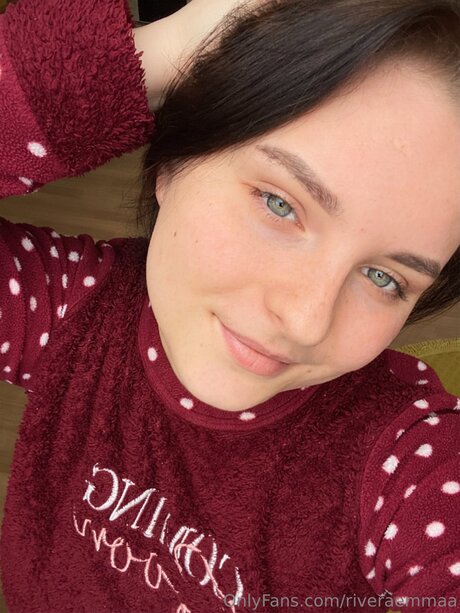 Riveraemmaa naked actress pics