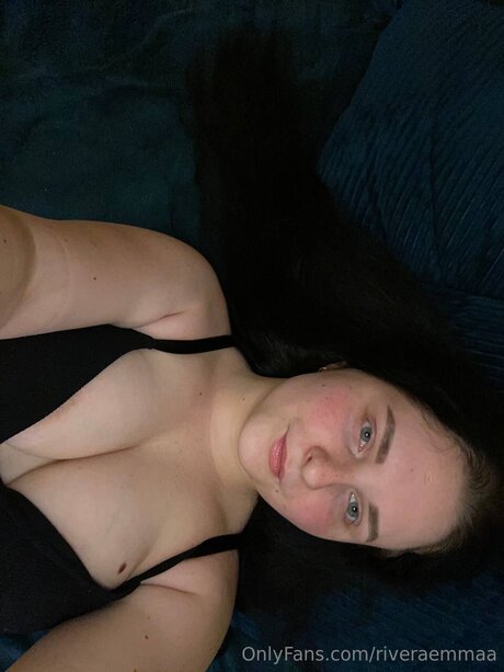 Riveraemmaa nude actress picture