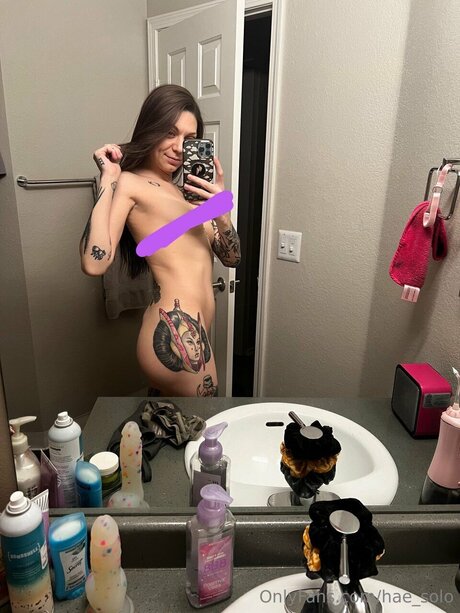 Hae Solo model hd picture