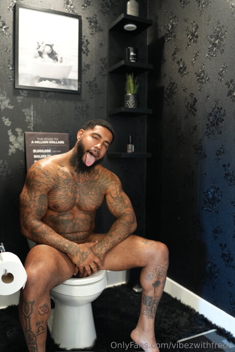 Vibezwithfredo free model galleries