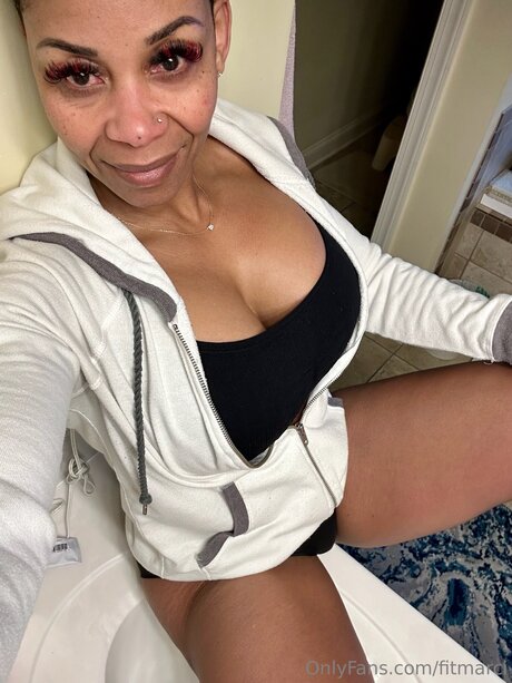 Fitmarci beautiful actress photo