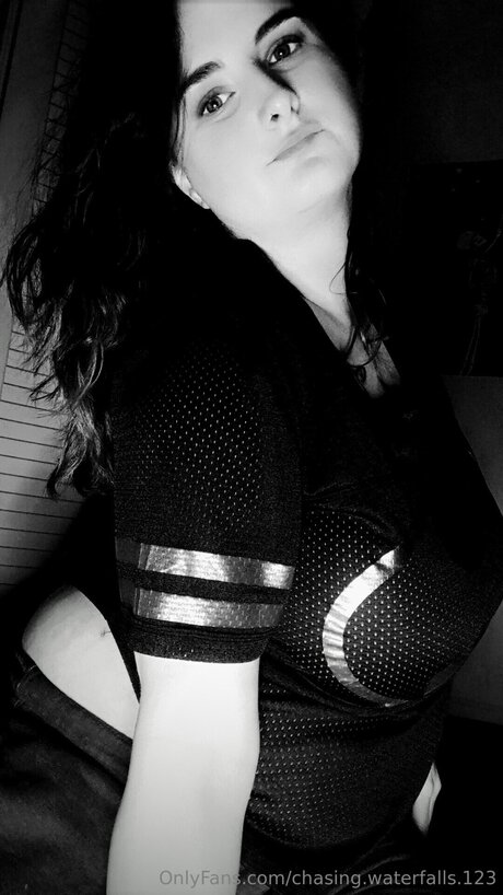 Chasing Waterfalls 123 pornstar free pictures