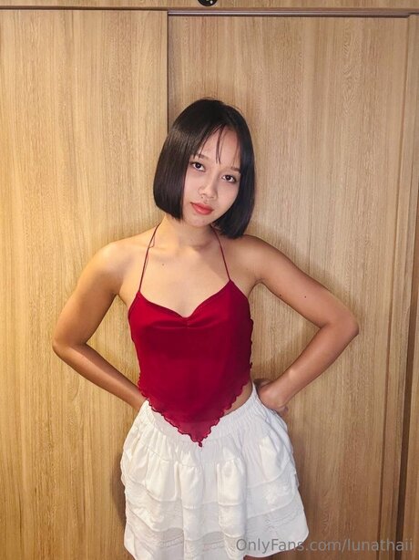 Lunathaii art model gallery