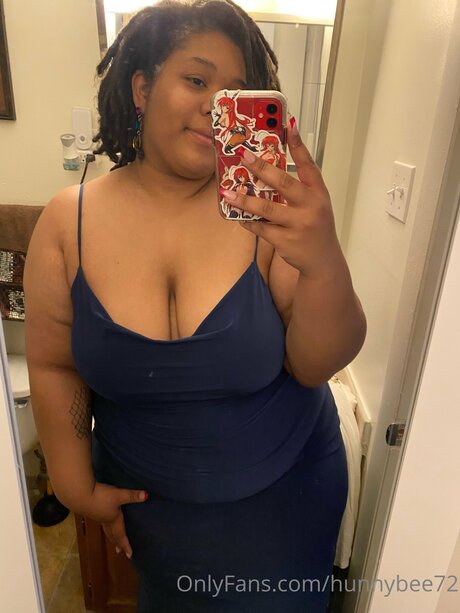 Hunnybee72 sexy actress img