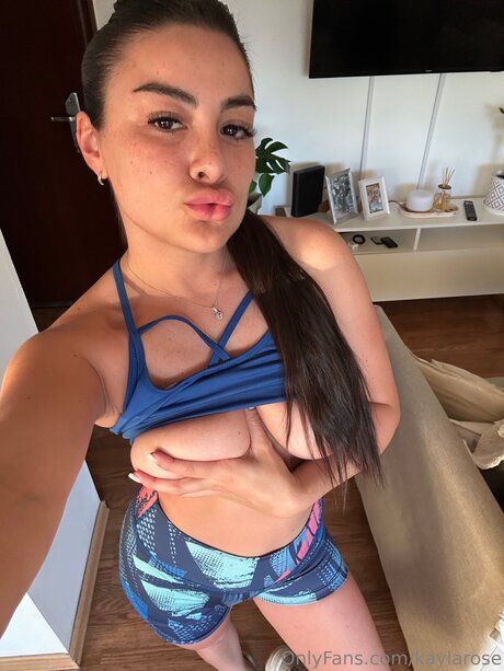 Keyla03 model art pic