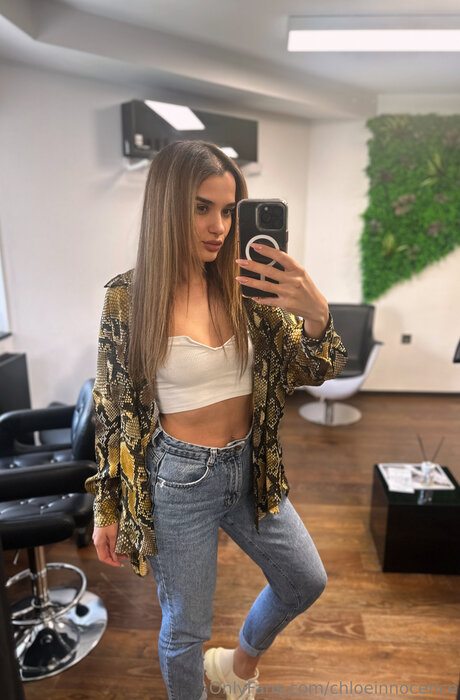 Chloeinnocence star free images