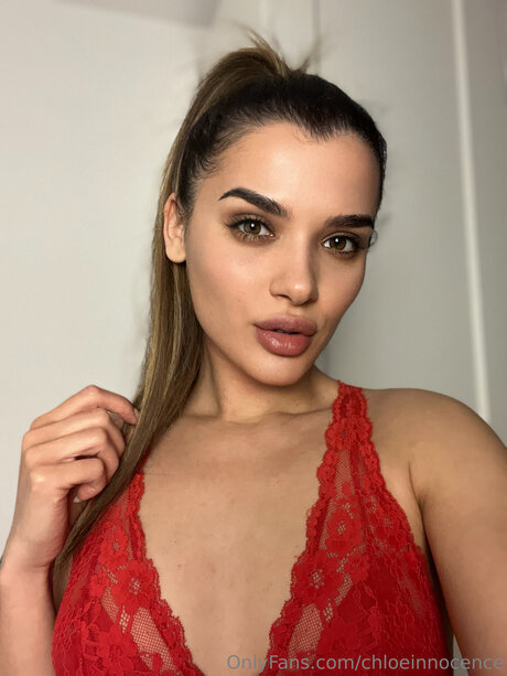 Chloeinnocence model xxx photo