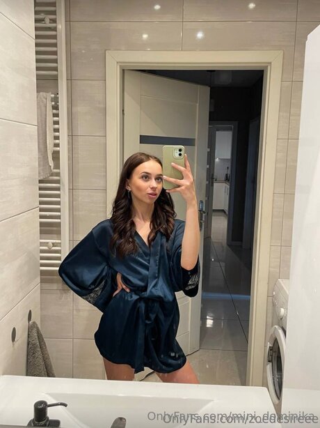 Mini Dominika nudes actress images