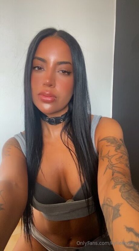 Kylieecole star top photo