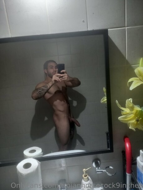 Trojanhorsecock9inches sexy pornstar images