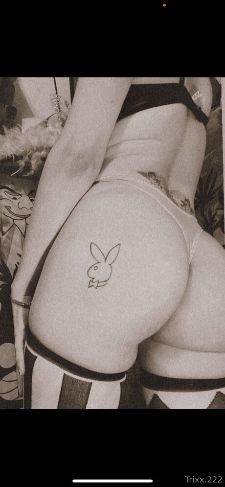 Trixxieee 222 model nudes photos