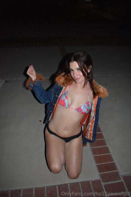 Ho11ywoodgirl free actress photo