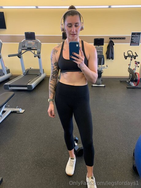 hairy milf onlyfans exclusive pics