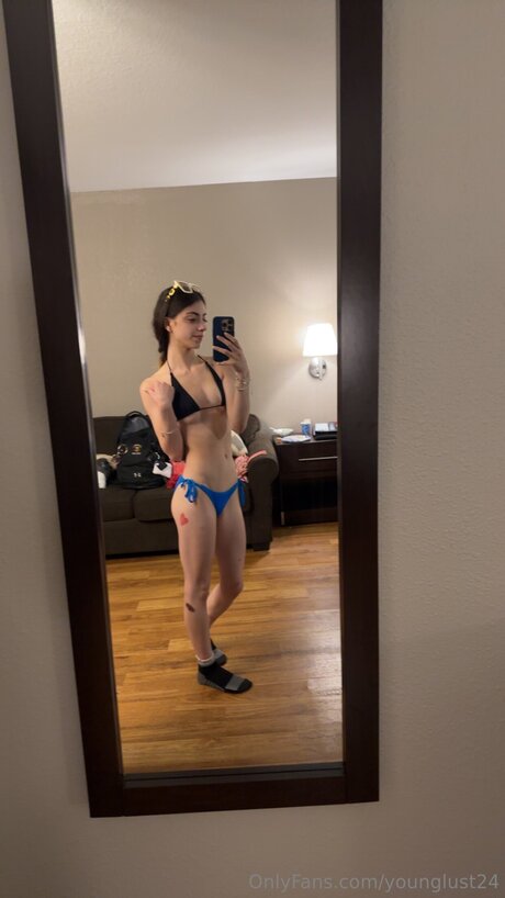 Younglust24 star nude photos
