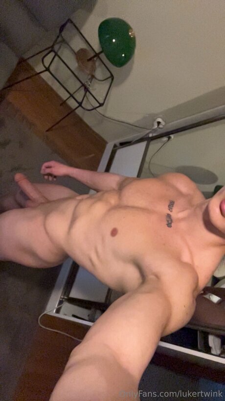 Lukertwink hd pornstar img