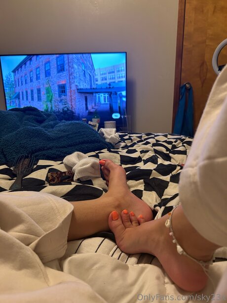 Sky23x pornographic model pic