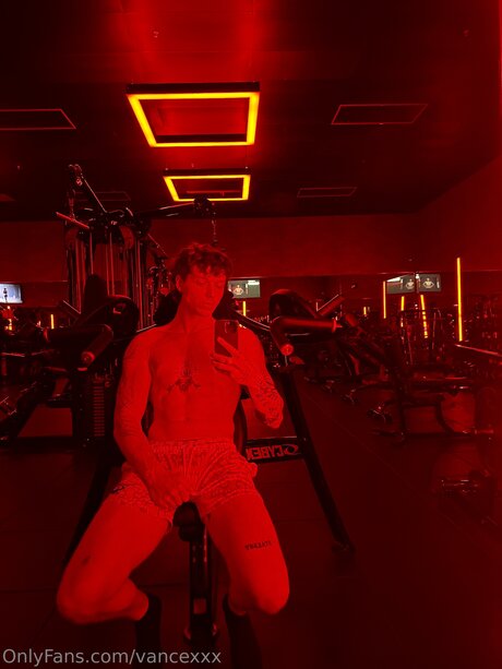 Vancexxx nude star picture