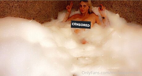 Mollyrosemoon star xxx photo