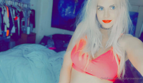 Mollyrosemoon porn actress images