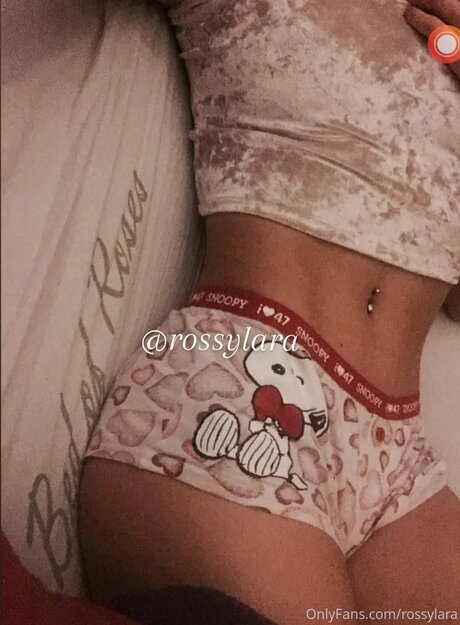 Rossylara pretty model photo