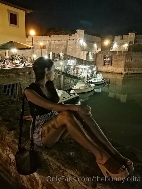 Sexybunnylola pornstar xxx photos