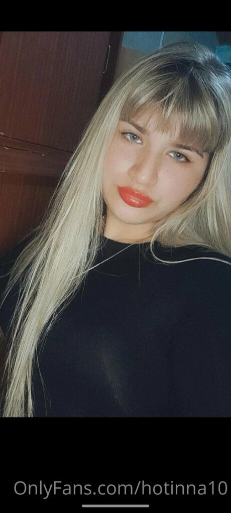 Hotinna10 nude pornstar gallery