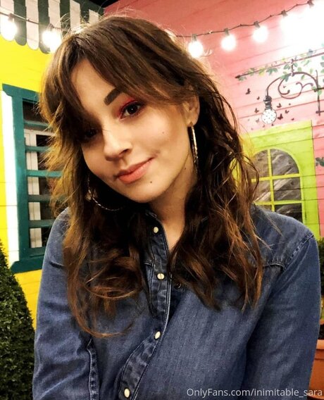 Inimitable Sara naked model image