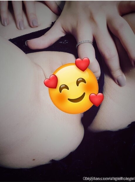 Angellllozozo hot pornstar pic