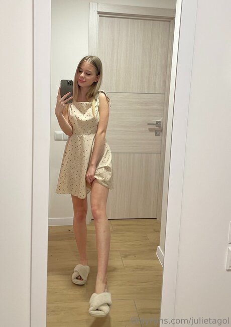 Julietagol star high quality picture