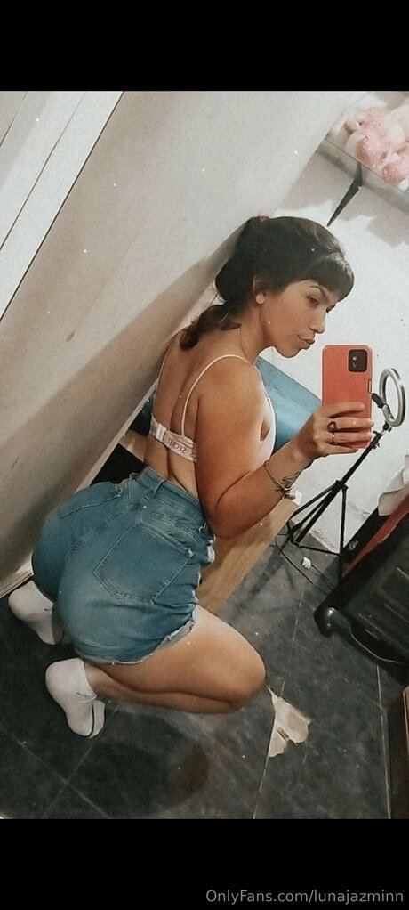 Lunajazminn xxx pornstar images