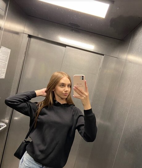 Staywithsilvia model pornographic images