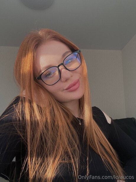 Lolaucos model pornographic pics